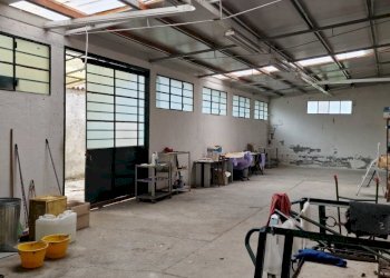 Interni proprieta deposito - Magazzino Valbrona - foto 3