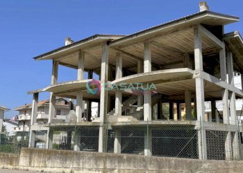 facciata - Casa indipendente Cappelle sul Tavo - foto 1