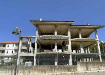 FACCIATA - Casa indipendente Cappelle sul Tavo - foto 10