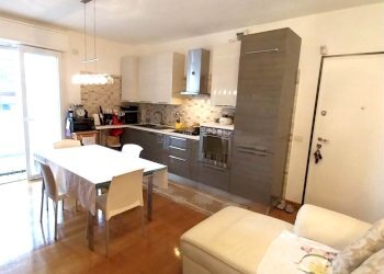 Trilocale Savona - foto 6