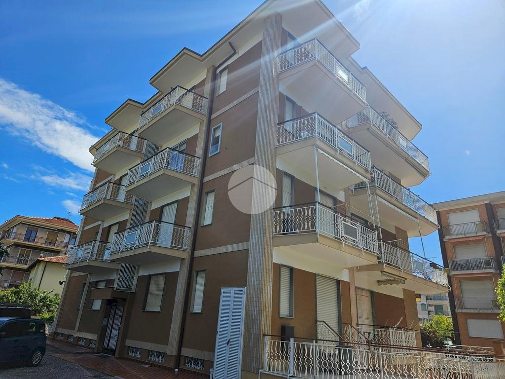 Quadrilocale Via Degli Orti, Diano Marina - foto 1