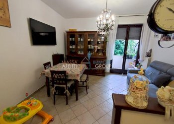 1265944-x2qpu57bic.jpg - Trilocale Viale Giacomo Puccini 17, Massa - foto 1