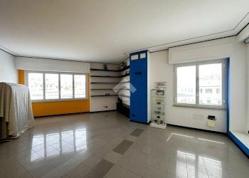 Appartamento Via Garassino, Savona (zona Centro) - foto 2