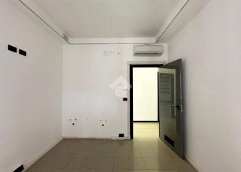 Appartamento Via Garassino, Savona (zona Centro) - foto 9