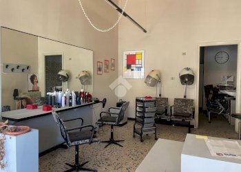 Negozio Piazza Dante, Valdilana - foto 4