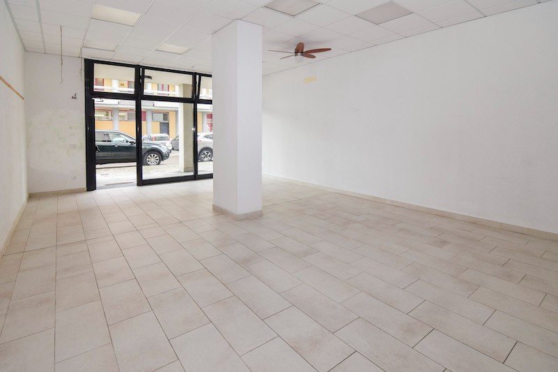 Shop Cadelbosco di Sopra - photo 1