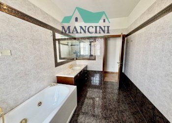 Casa indipendente VIALE MARCHE, Cupramontana - foto 8