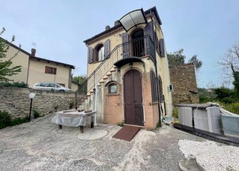 Facciata - Trilocale Gemmano - foto 1