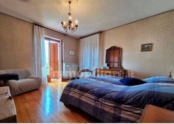 Camera da letto - Villa strada Statale, 68, Peveragno - photo 17