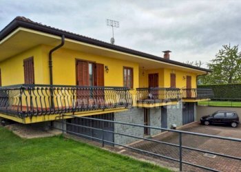 Facciata - Villa strada Statale, 68, Peveragno - photo 30