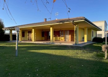 Facciata - Villa strada Statale, 68, Peveragno - photo 33