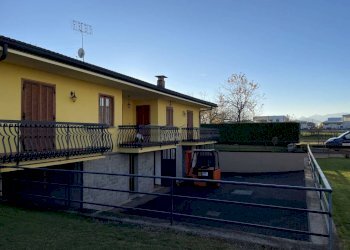 Facciata - Villa strada Statale, 68, Peveragno - photo 35