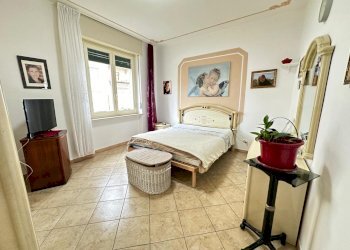 Camera Matrimoniale - Appartamento via Mannes 3, Vercelli - foto 9