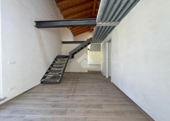 Three-room apartment Via Murciano, Galliate - photo 11