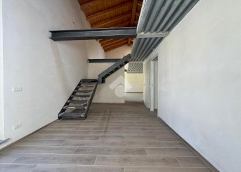 Three-room apartment Via Murciano, Galliate - photo 12