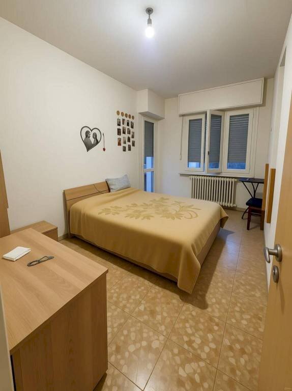 Camera da letto - Three-room apartment strada Valmanera, Asti - photo 3