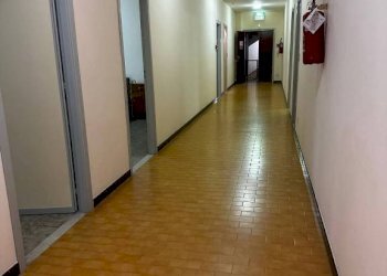 Interno palazzo - Stable - Palace corso Torino, Novara - photo 17