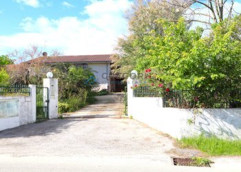 Villa Unifamiliare Capo di Fuori, Sant'Omero - foto 1