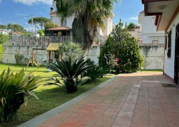 1 - Villa via Monte Nuovo Licola Patria, 124C, Pozzuoli - foto 11