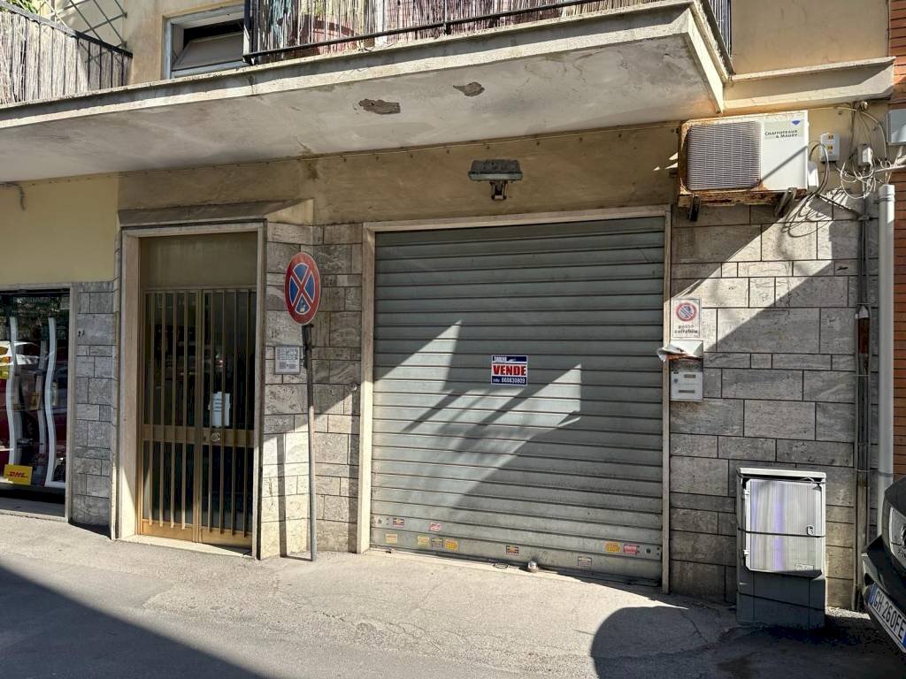 3 - Negozio vicolo dei Fabbri, Anzio - foto 3