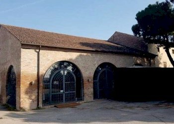 f8.jpg - Capannone via atheste 40, Este - foto 6