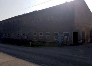 f9.jpg - Capannone via atheste 40, Este - foto 7