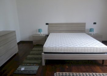camera da letto 3 - Quadrilocale Reggio nell'Emilia - foto 29