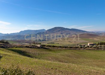 Casa con terreno Catenanuova (18).jpg - Terreno agricolo Strada Provinciale 23b, Centuripe - foto 17