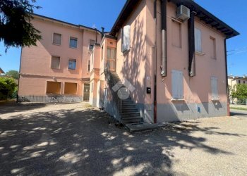 Stable - Palace Via Vigorso, Budrio - photo 1