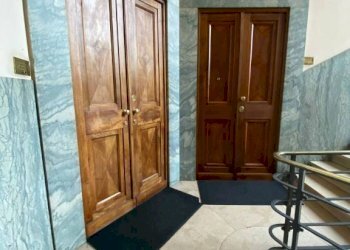 Interno palazzo - Attività Commerciale via Torino, Milano - foto 24