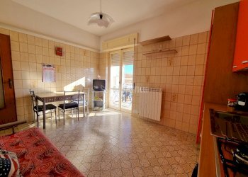 20240404_172035.jpg - Two-room apartment Catanzaro - photo 2