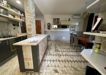 e2450fbf-df23-4455-8eb9-0371b3ec8c5a.jpg - Casa semi indipendente Luni - foto 5