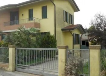 f3.jpg - Casa semi indipendente via dei donatori 3, Rovigo - foto 1