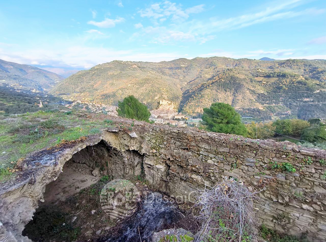 Building land Via Monsignore B. Tornatore, snc, Dolceacqua - photo 3