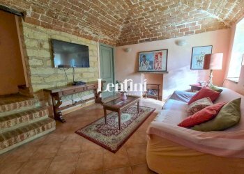 Salone - Villa via Camillo Benso di Cavour, 31, Terruggia - photo 1
