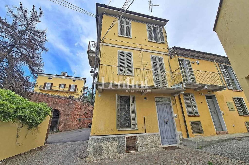 Facciata - Villa via Camillo Benso di Cavour, 29, Terruggia - foto 2