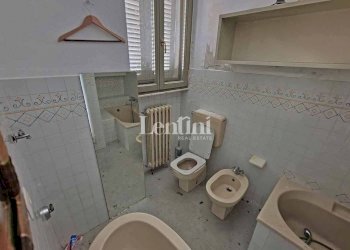 Bagno - Villa via Camillo Benso di Cavour, 29, Terruggia - photo 4