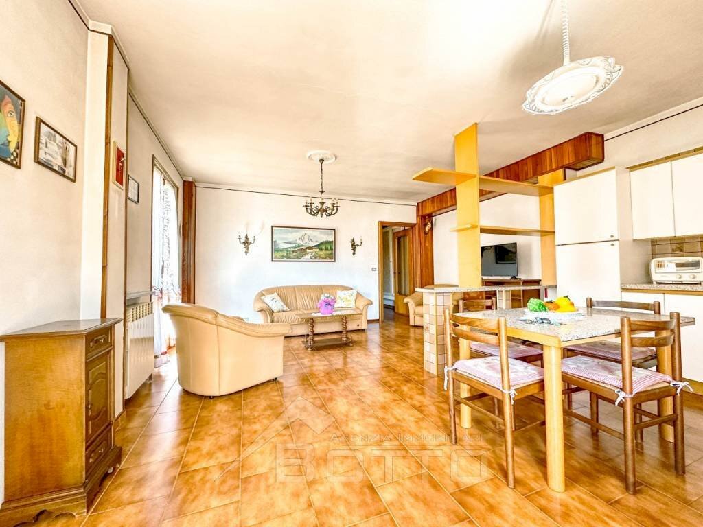 appartamento vendita quarona salotto wmk 0 - Bilocale via alla Noca 4, Borgosesia - foto 3