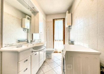 appartamento vendita quarona bagno wmk 0 - Bilocale via alla Noca 4, Borgosesia - foto 8