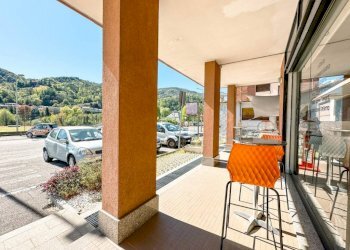 bar vendita borgosesia esterno3 - Cafeteria - Cold Bar viale Varallo 150, Borgosesia - photo 7