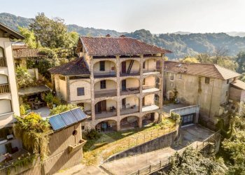 palazzo vendita marasco esterno14 wmk 0 - Casa indipendente Frazione Marasco snc, Borgosesia - foto 8