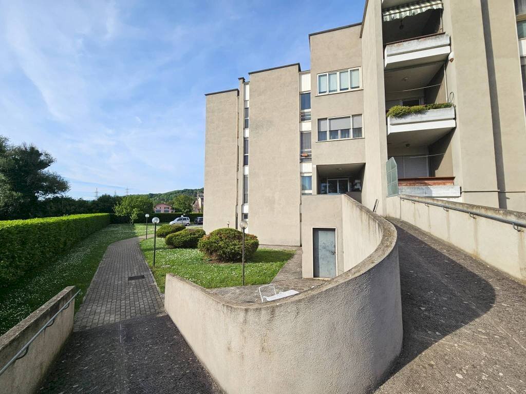 Zona - Quadrilocale largo Iseo, Rieti - foto 1