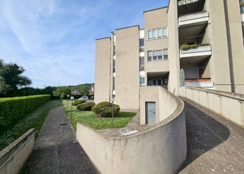 Zona - Quadrilocale largo Iseo, Rieti - foto 1