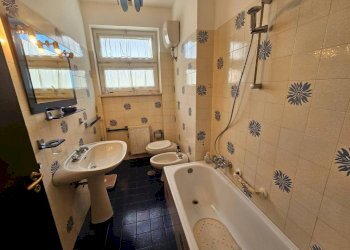 Bagno - Quadrilocale largo Iseo, Rieti - foto 15