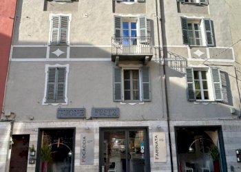 Facciata - Bar Tavola Calda - Fredda via Giovanni Battista Beccaria, Mondovì - foto 1