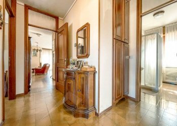 Interno appartamento - Quadrilocale via caduti della libertà 12, Gozzano - foto 12