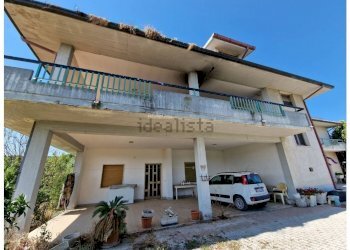 portico - Appartamento Via Eugenio Montale 14/15, Monsampolo del Tronto - foto 2