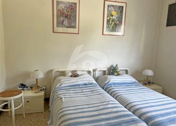 CAMERA DA LETTO 2 - Casa indipendente Via alla Torre 3, Laveno-Mombello - foto 18