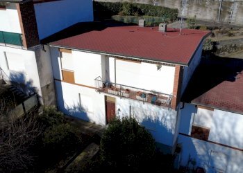 casa - Casa indipendente Via alla Torre 3, Laveno-Mombello - foto 2