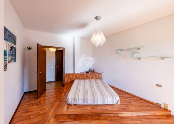 camera matrimoniale - Appartamento Via Marconi 9, Laveno-Mombello - foto 10